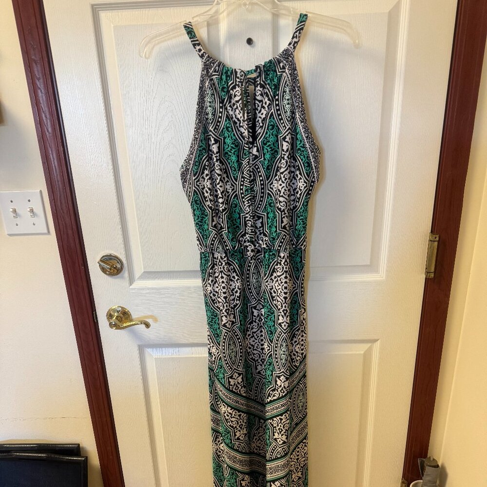 White House / Black Market -  Maxi Dress.  Black, Green & White.  Small / Medium